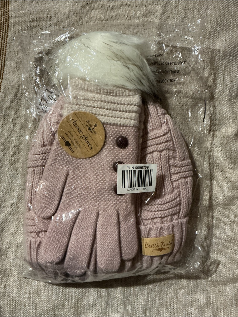 Pink Pom-Pom Ladies Gloves and Hat Set